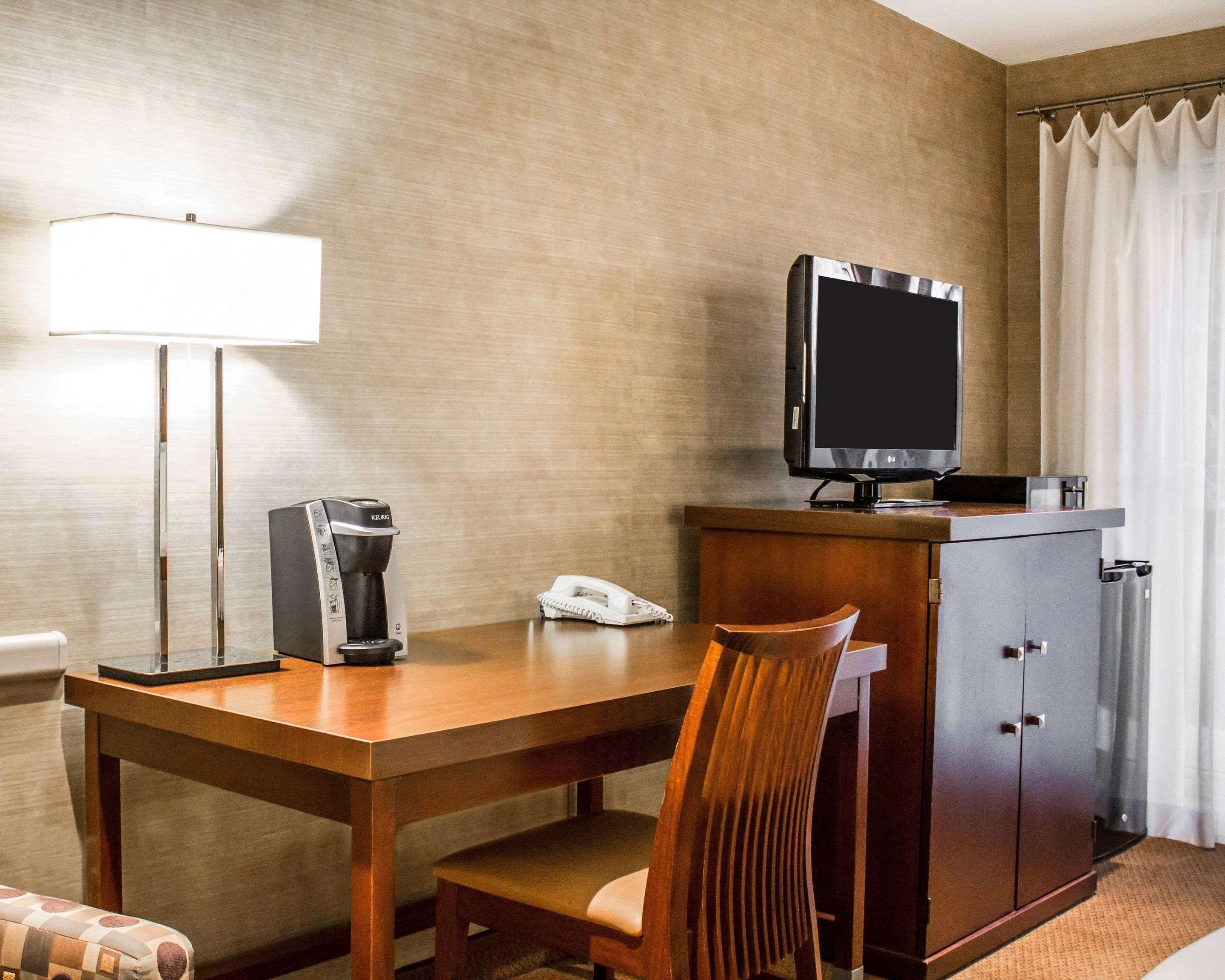 The Woodlands Inn Wilkes-Barre Extérieur photo