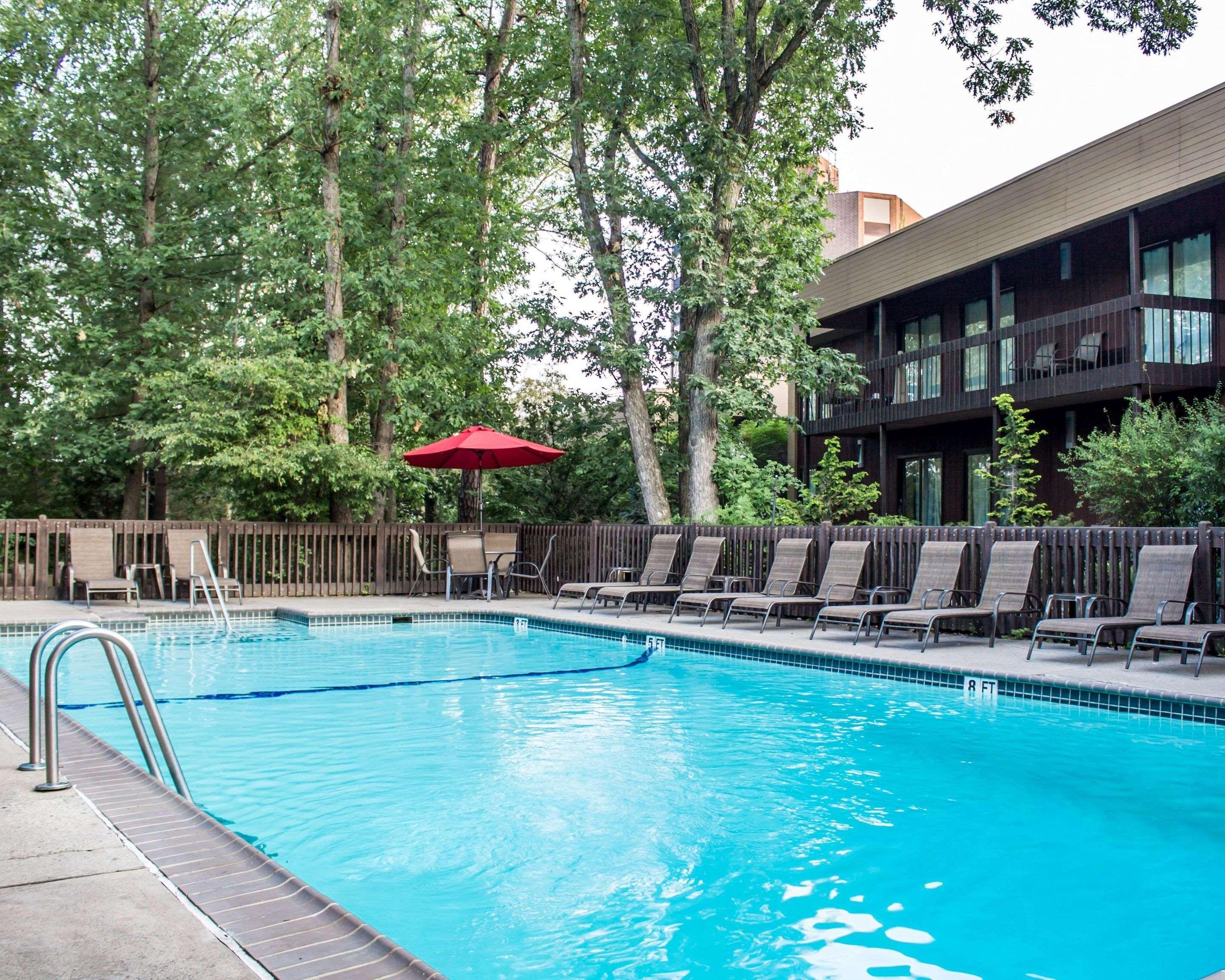 The Woodlands Inn Wilkes-Barre Extérieur photo