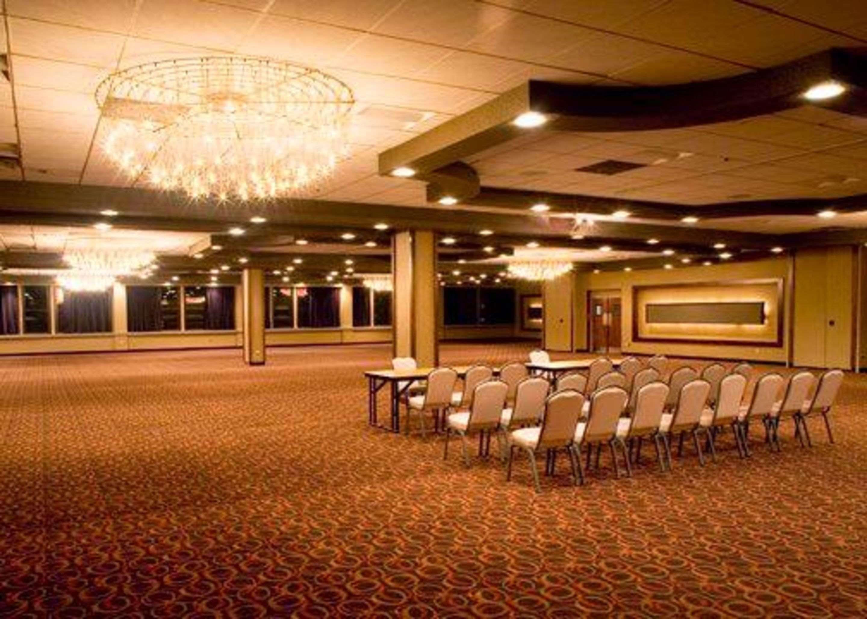 The Woodlands Inn Wilkes-Barre Extérieur photo
