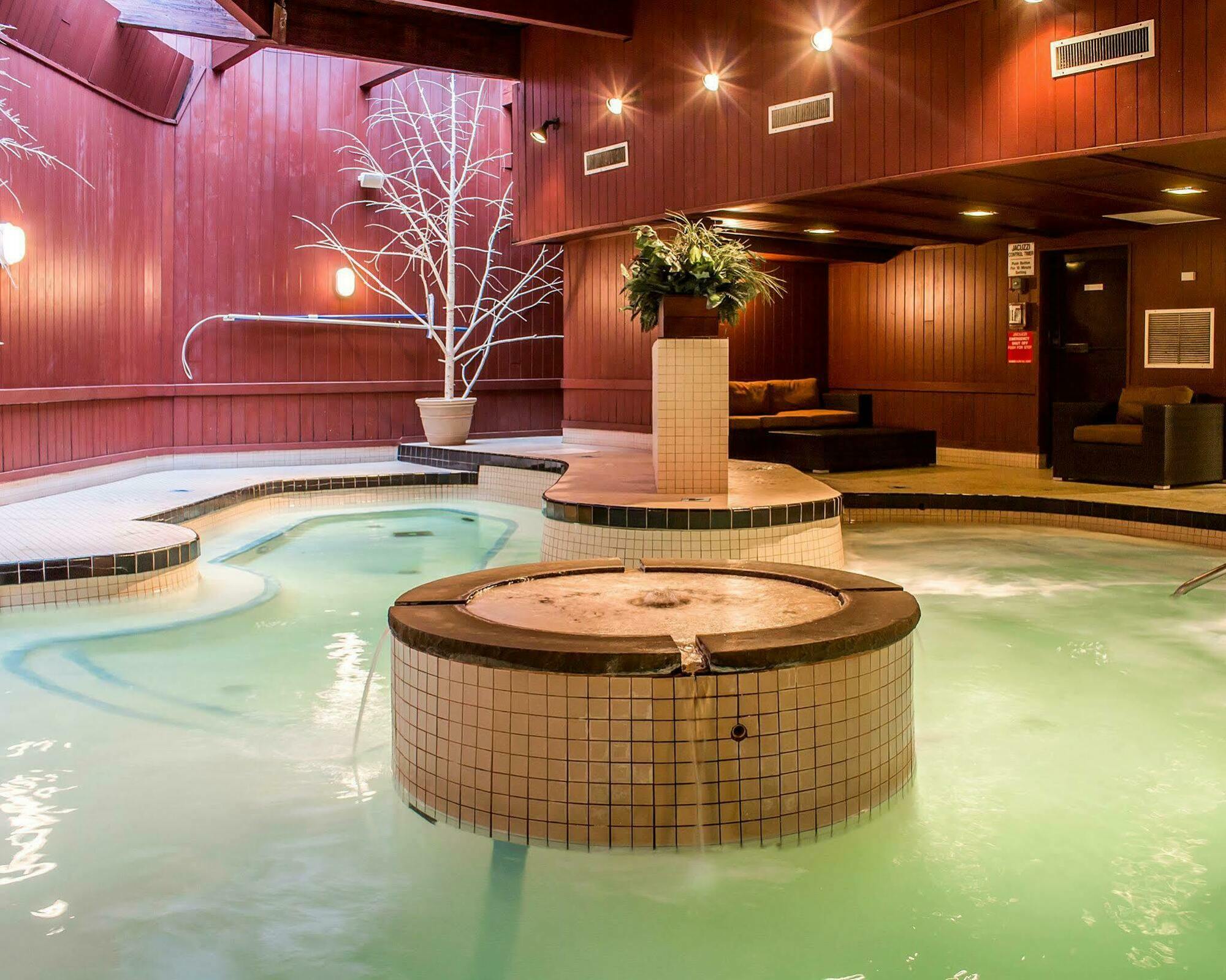 The Woodlands Inn Wilkes-Barre Extérieur photo